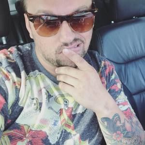 Meet your Posher, Cameron